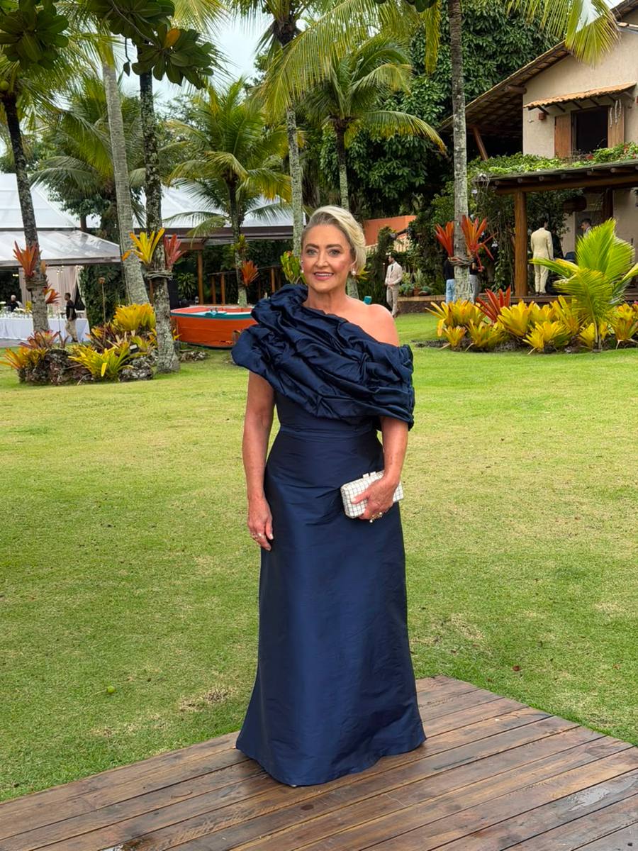 Vestido longo elegante para mãe de noiva